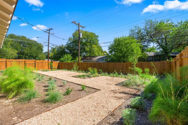 6209 Reicher DR, Austin, TX 78723