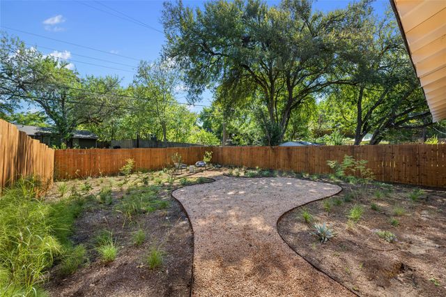 6209 Reicher DR, Austin, TX 78723