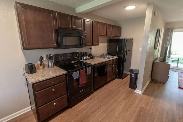 105 N GARTH AVE 39, Columbia, MO 65203