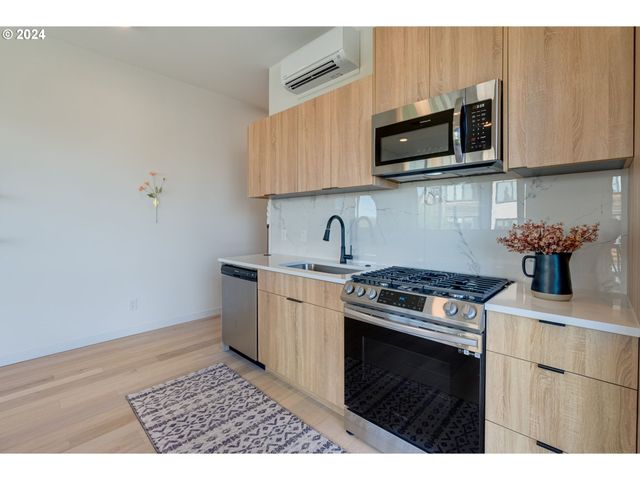 4329 N Mississippi Ave 5, Portland, OR 97217