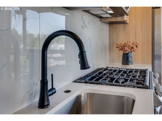 4329 N Mississippi Ave 5, Portland, OR 97217