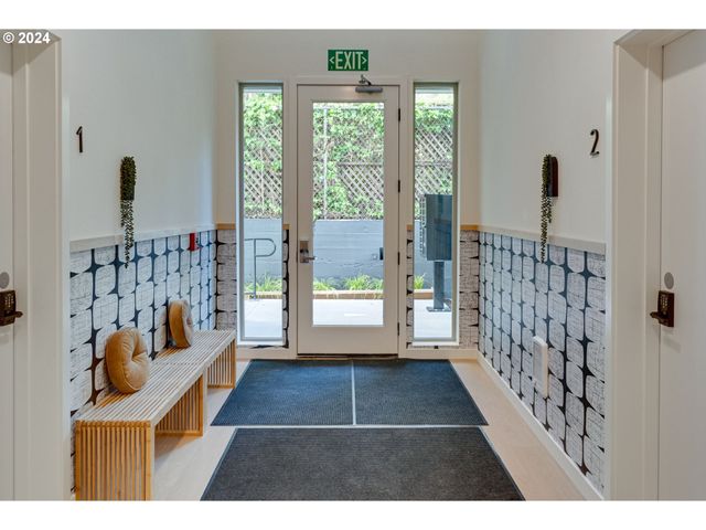 4329 N Mississippi Ave 5, Portland, OR 97217