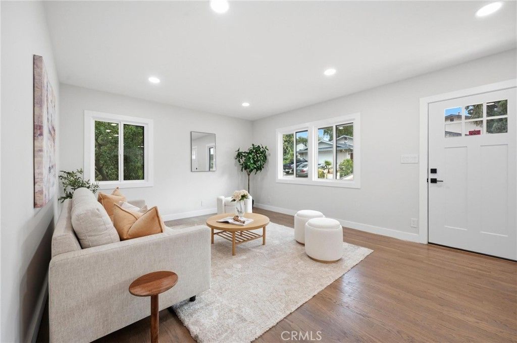 7663 Airlie Drive, Tujunga, CA 91042 — photo 3
