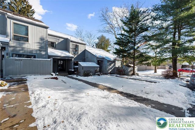 1806 Bent Pine Hill, Upper Macungie Twp, PA 18051