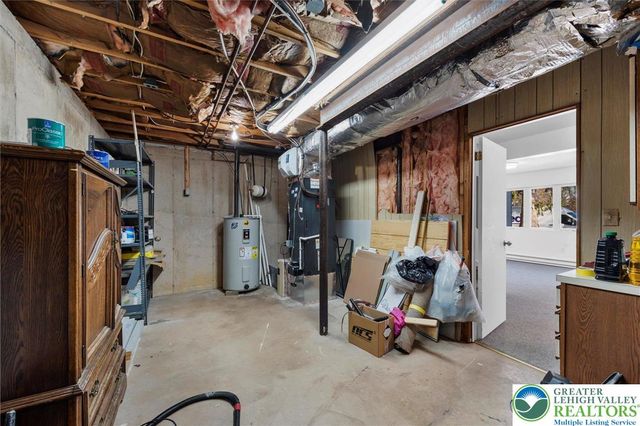 1806 Bent Pine Hill, Upper Macungie Twp, PA 18051