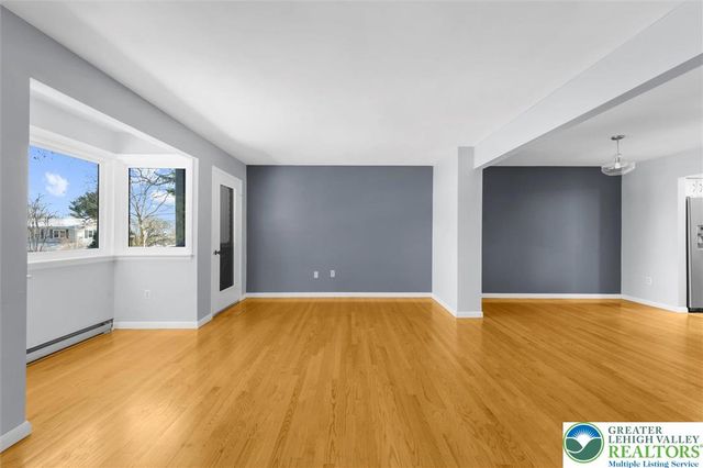 1806 Bent Pine Hill, Upper Macungie Twp, PA 18051