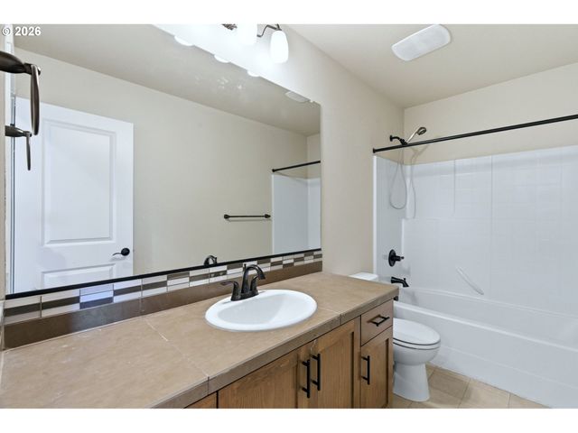 10837 Sw CARINTHIA Cir, Wilsonville, OR 97070