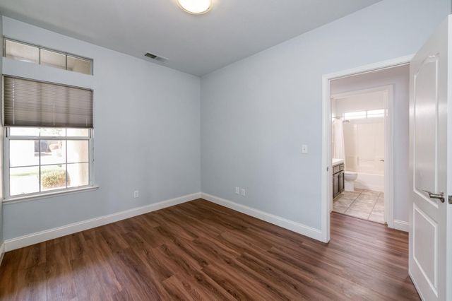 10304 N Recreation Avenue, Fresno, CA 93730