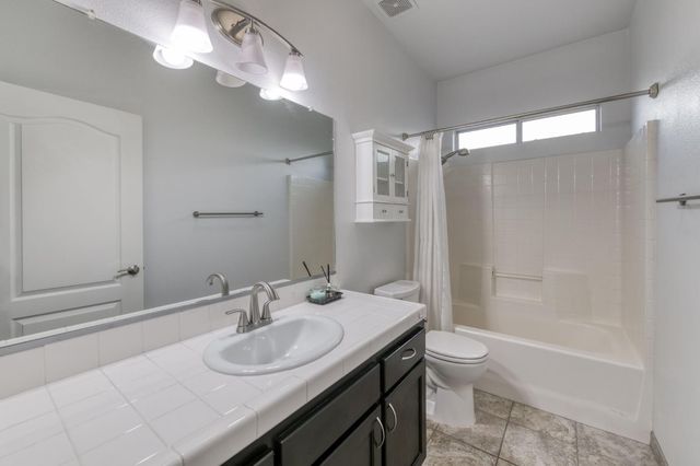 10304 N Recreation Avenue, Fresno, CA 93730