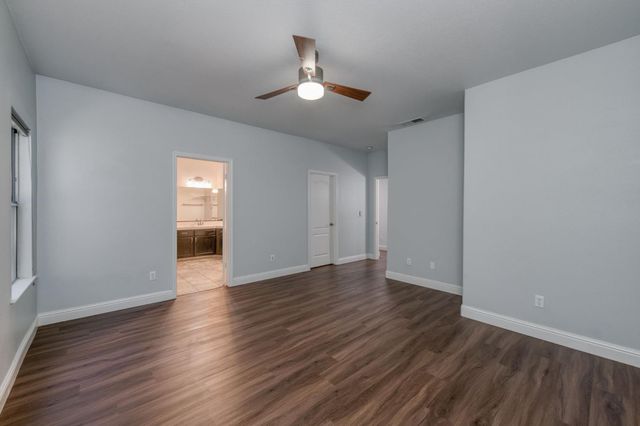 10304 N Recreation Avenue, Fresno, CA 93730