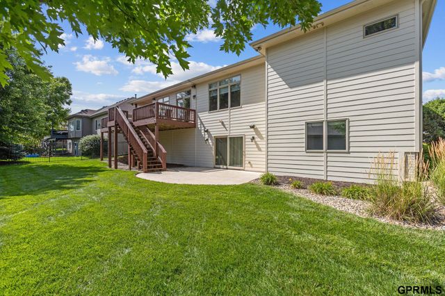 17055 Corby Street, Omaha, NE 68116