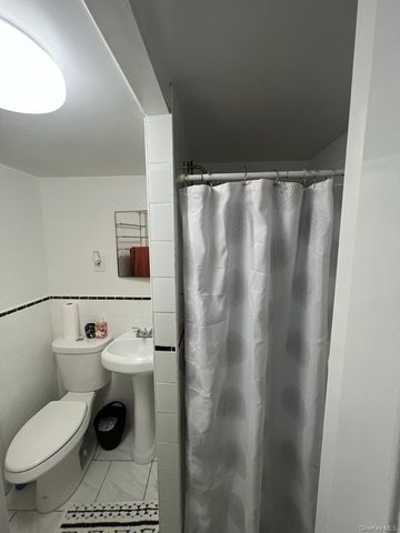 1023B E 229th Street, Bronx, NY 10466