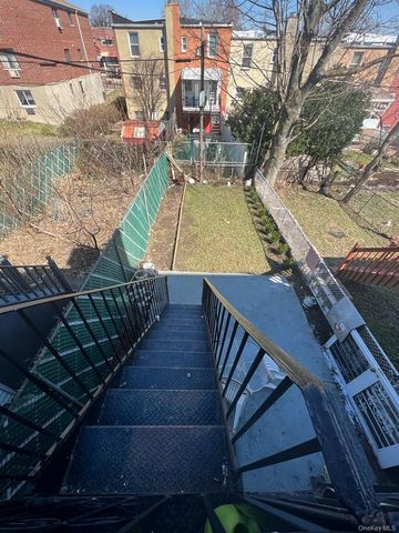 1023B E 229th Street, Bronx, NY 10466