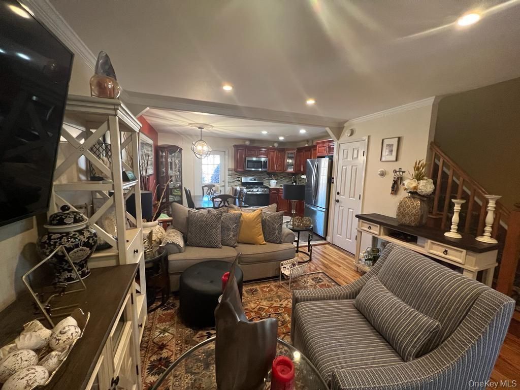 1023B E 229th Street, Bronx, NY 10466 — photo 4