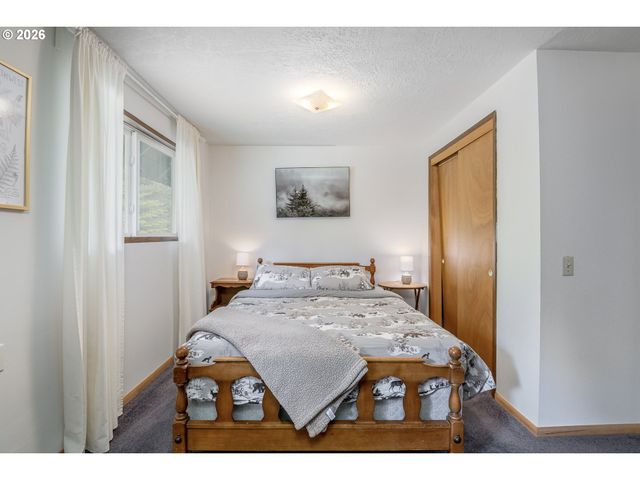 100 ASPEN Ln, Packwood, WA 98361