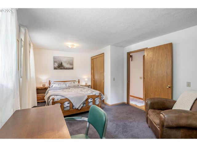 100 ASPEN Ln, Packwood, WA 98361