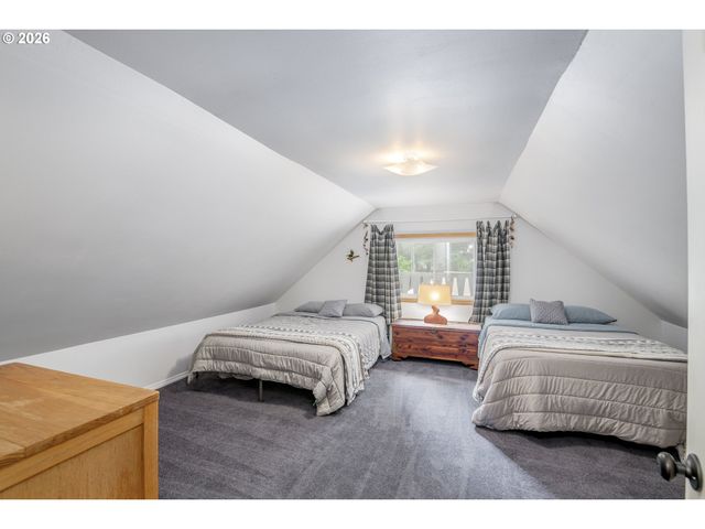 100 ASPEN Ln, Packwood, WA 98361