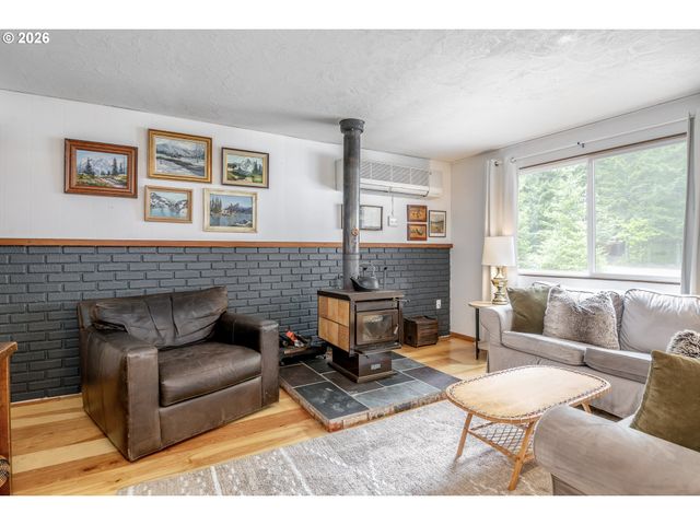 100 ASPEN Ln, Packwood, WA 98361