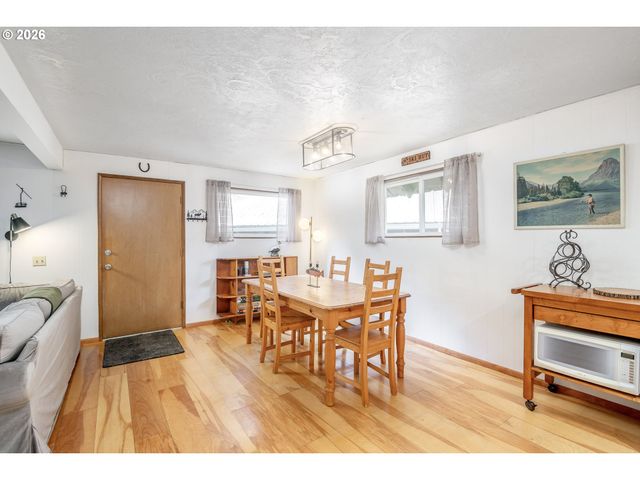 100 ASPEN Ln, Packwood, WA 98361