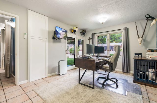 5604 Planeta Court NE, Albuquerque, NM 87111