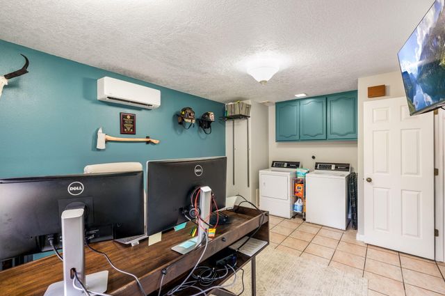 5604 Planeta Court NE, Albuquerque, NM 87111
