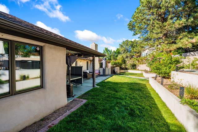 5604 Planeta Court NE, Albuquerque, NM 87111