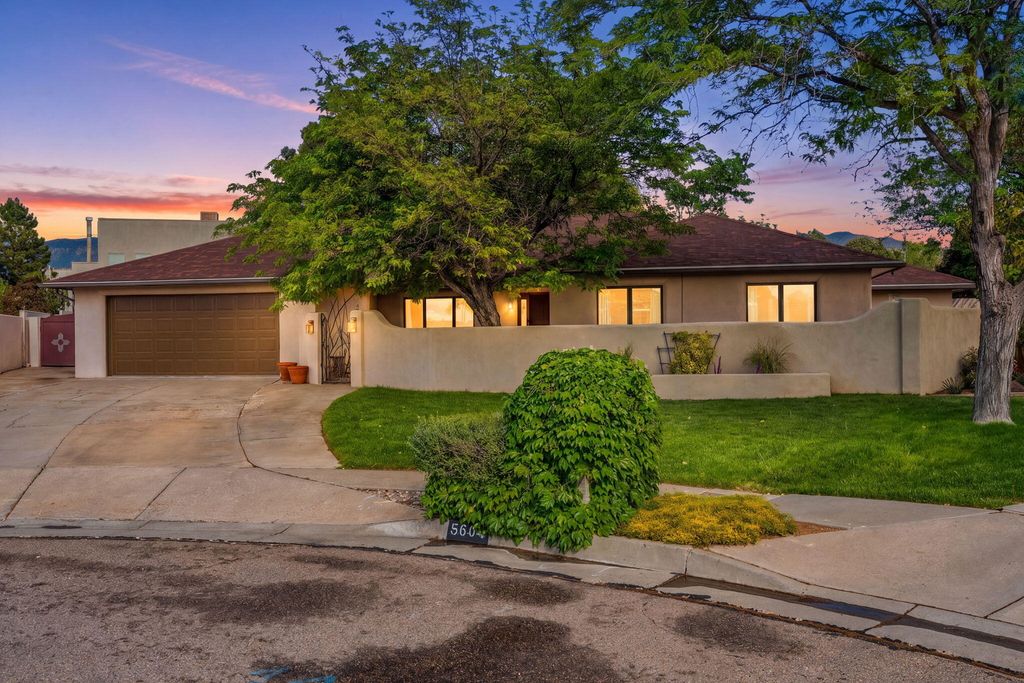 5604 Planeta Court NE, Albuquerque, NM 87111