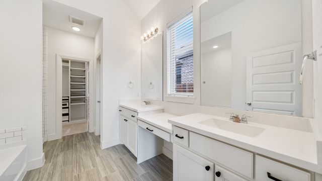 4030 Lagoon Place, Royse City, TX 75189