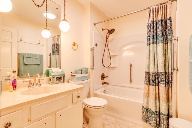 1434 Pine Springs Rd, Knoxville, TN 37922