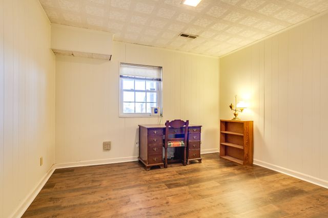 1434 Pine Springs Rd, Knoxville, TN 37922