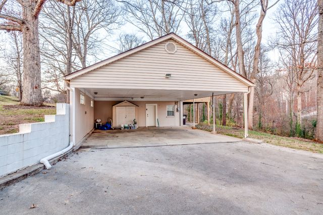 1434 Pine Springs Rd, Knoxville, TN 37922