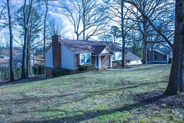 1434 Pine Springs Rd, Knoxville, TN 37922