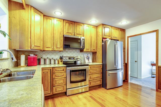 1434 Pine Springs Rd, Knoxville, TN 37922