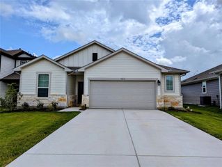 122 Checkers CV, Elgin, TX 78621