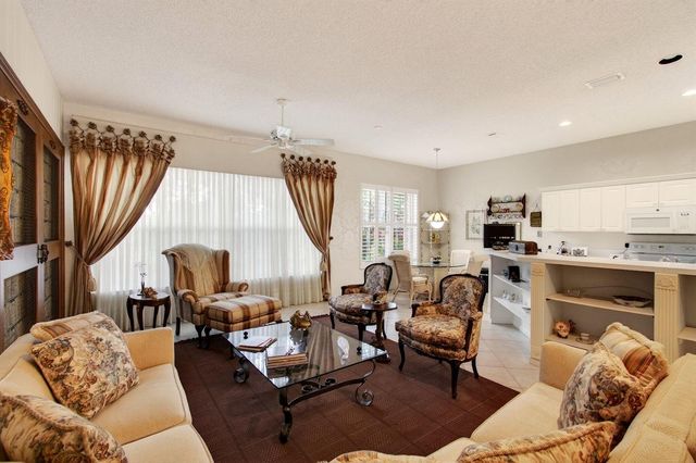 7844 Rockford Road, Boynton Beach, FL 33472