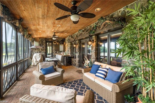 675 Thalia Point RD, Virginia Beach, VA 23452