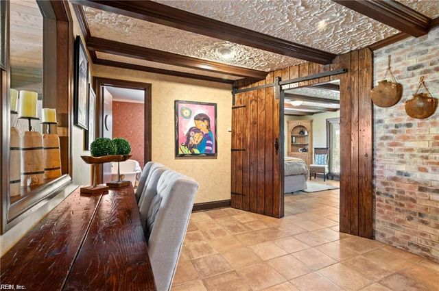 675 Thalia Point RD, Virginia Beach, VA 23452