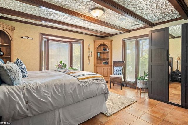 675 Thalia Point RD, Virginia Beach, VA 23452