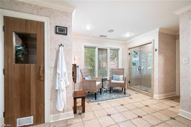 675 Thalia Point RD, Virginia Beach, VA 23452