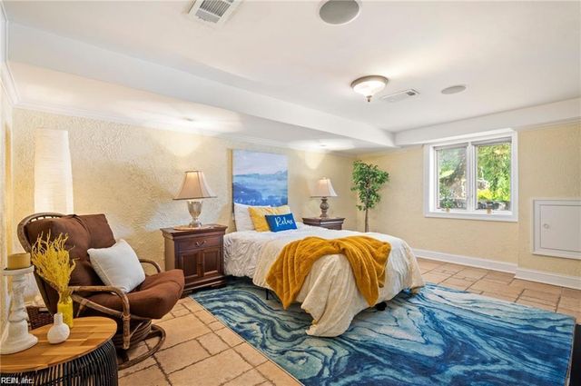 675 Thalia Point RD, Virginia Beach, VA 23452