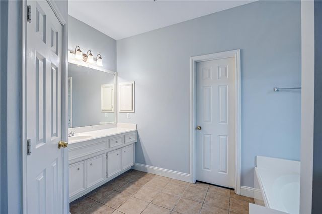 28507 Chateau Springs Court, Spring, TX 77386