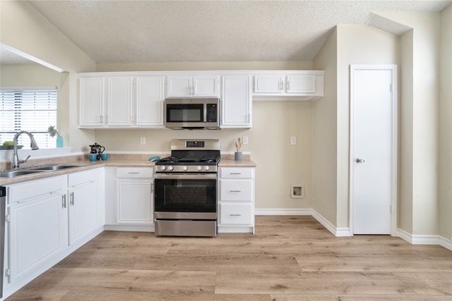 4318 Metronome Drive, Grand Prairie, TX 75052