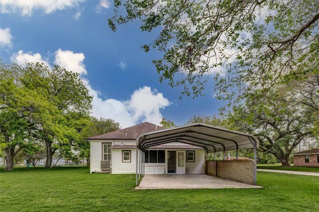 1302 Ross Street, La Marque, TX 77568