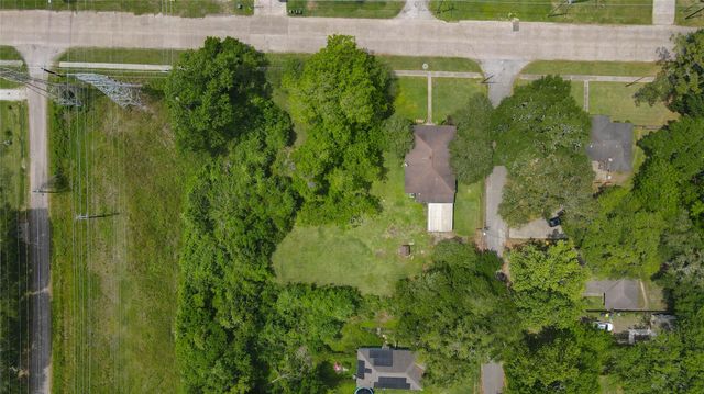 1302 Ross Street, La Marque, TX 77568