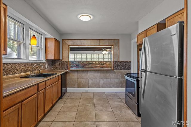 215 Carson Road, Ferguson, MO 63135