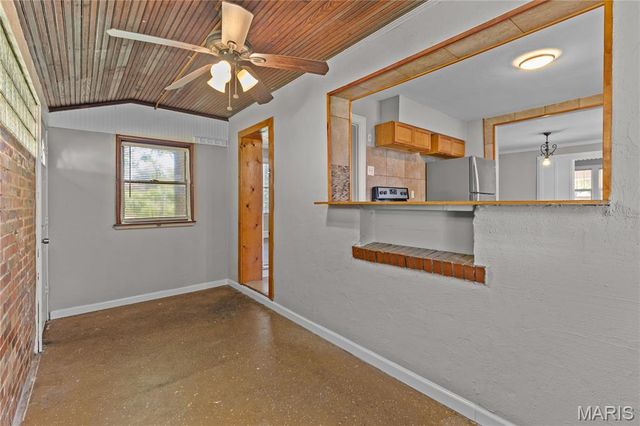 215 Carson Road, Ferguson, MO 63135