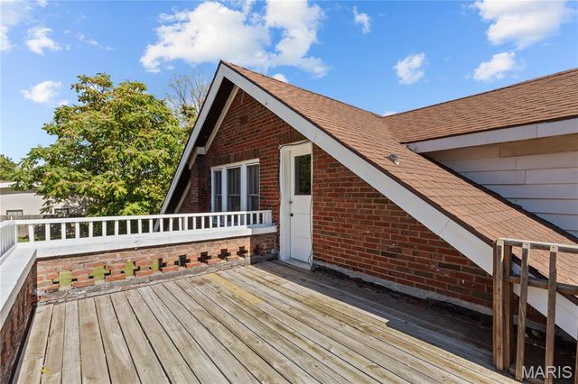 215 Carson Road, Ferguson, MO 63135