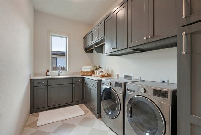2035 Pebble Bend Drive, College Station, TX 77845