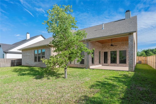 2035 Pebble Bend Drive, College Station, TX 77845