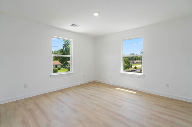 7504 Laura Koppe Road C/D, Houston, TX 77028